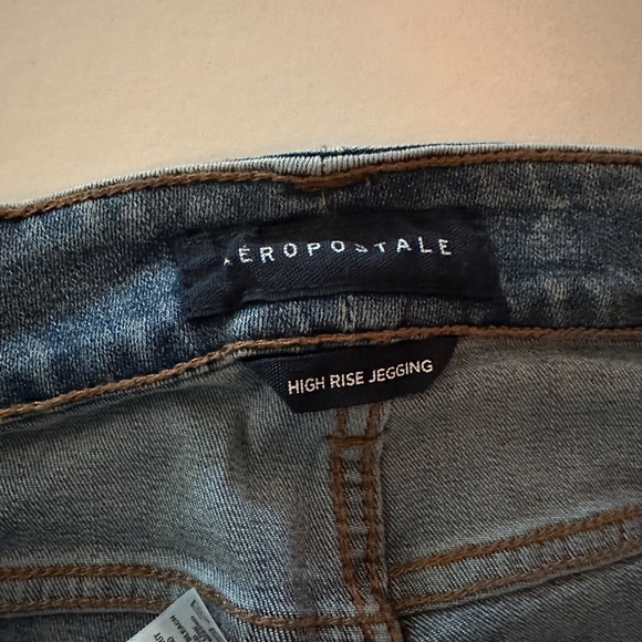 Aeropostale - AERO High Rise Leggings - Size 4R - NEW With Tags. - Picture 3 of 12